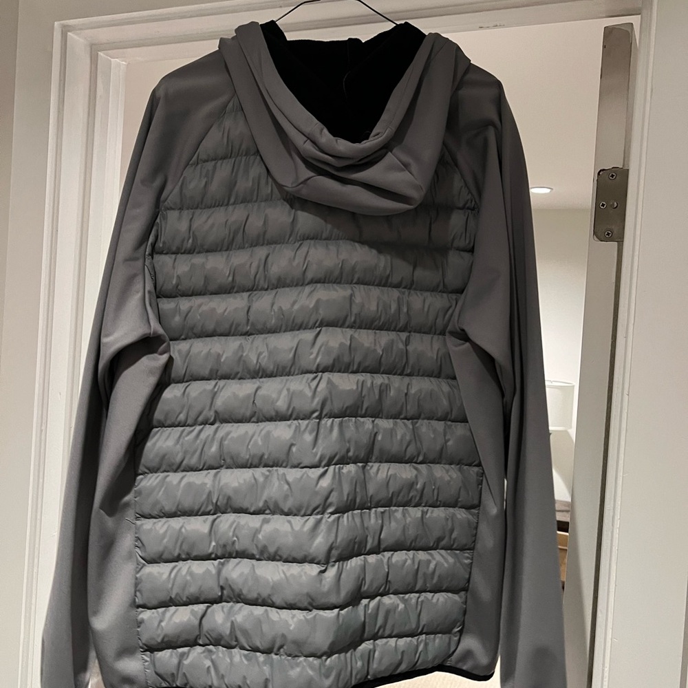 32 Degrees Large Men’s Hooded Puffer Jacket - Picture 2 of 3